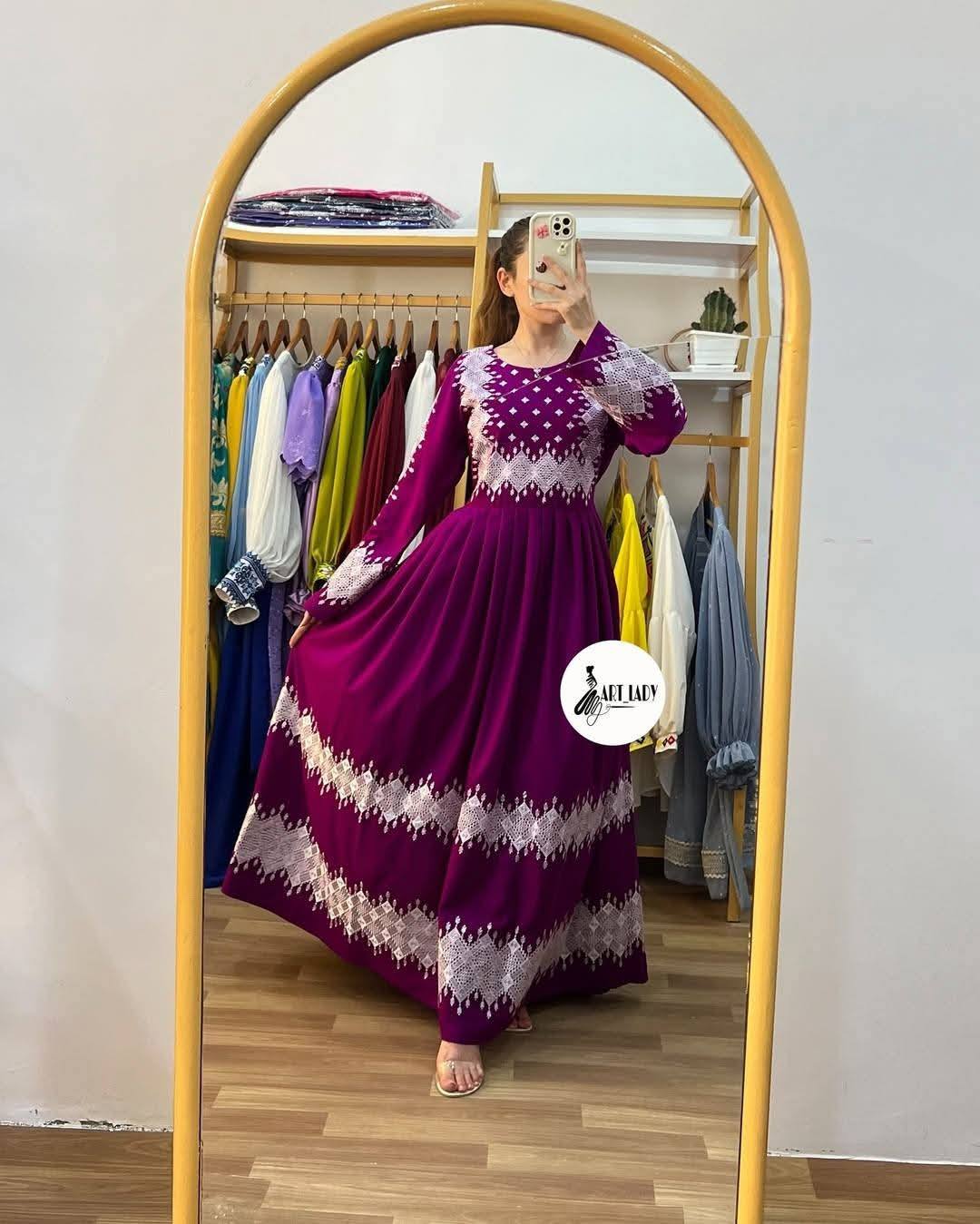 Embroidere Chery Gown