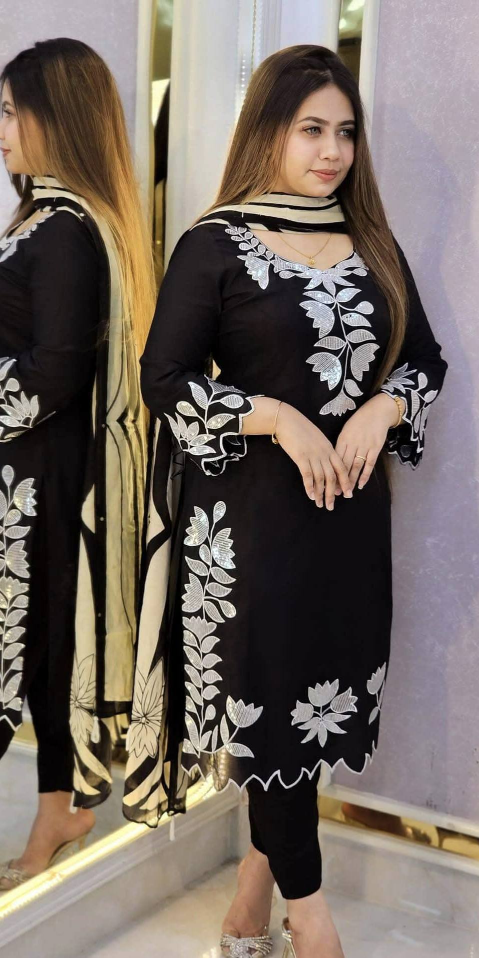 Sequinse Embroidery 3 pis